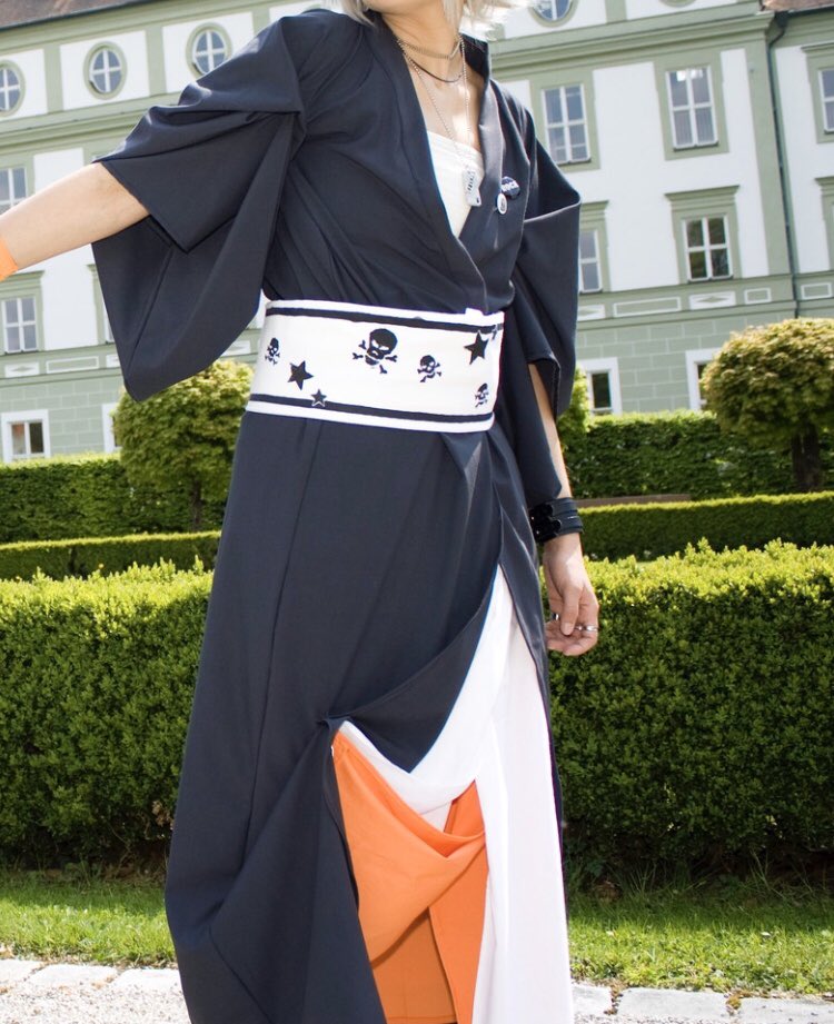 raburabuShinya's tweet photo. #cosplaysale

Hayato Gokudera (Reborn!)

20€

-Yukata
-Obi
-weißes &amp; orangenes Tuch
-Buttons https://t.co/CHwir3ifDN