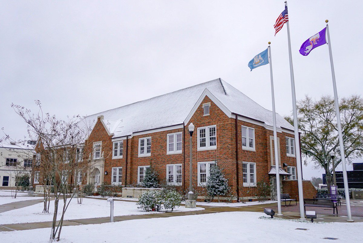 NSULA's tweet photo. Happy Snow Day y’all! Stay warm and enjoy it!! 🤘😈❄���☃️🏂⛷ https://t.co/sUGsK4yqZH
