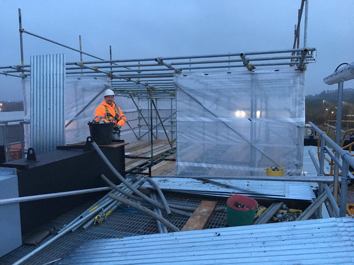 NOBLEscaff's tweet photo. #scaffolding #temperyroof https://t.co/VjyqG7kPCq