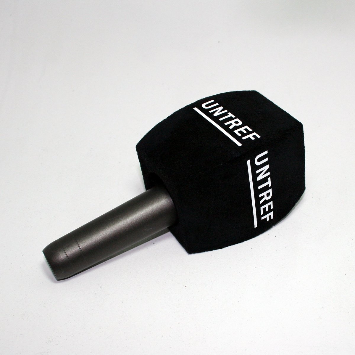 ServidataArg's tweet photo. Capuchones de micrófono con logo para @Untref 🎤
#Servidata #Untref
Queres tener capuchones personalizados con tu marca? Consultanos por inbox o ingresa en https://t.co/OTWeXWryPX
.
#Cubremic #Capuchones #Paraviento #MicFoam #Svdt #Radio #Tv #Tresdefebrero https://t.co/RL8hRgX3SG