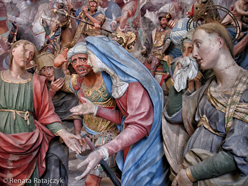 Lightvisionart's tweet photo. Sacro Monte di Varallo, Piedmont, Italy. Beautifully located #religious complex presenting many biblical scenes. The oldest of its kind: https://t.co/hVoj5TxNuJ #Italy #Bible #travel https://t.co/mHdk43pzEU
