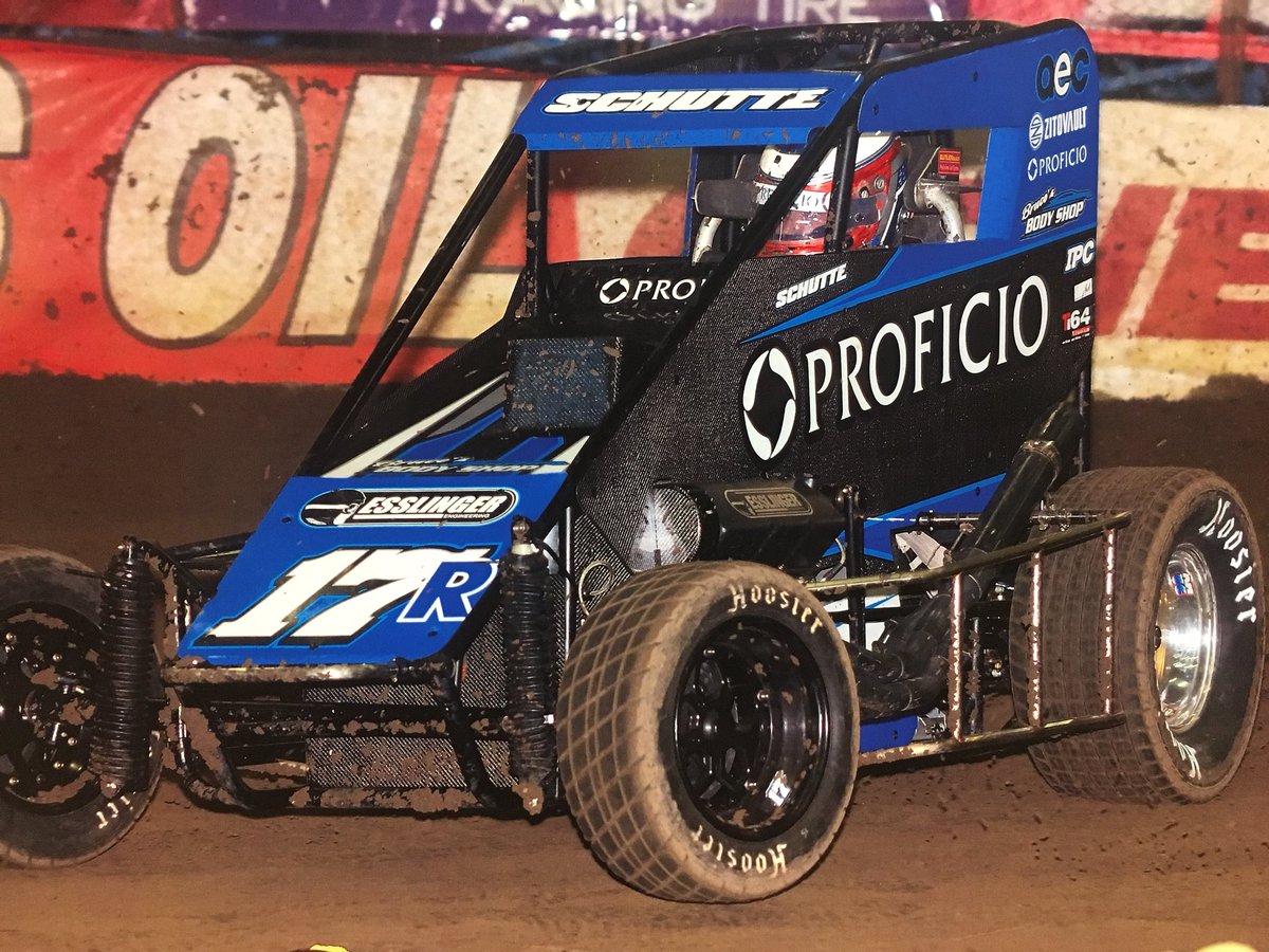 delmorris44's tweet photo. Thanks to the entire Morris Motorsports team for a fantastic @cbnationals.  @chasejohnson24 finishing 8th in the Saturday Night A Main was joy to watch.  @SpikeChassis @EsslingerEng @AdvRacingSusp @Lucas_Oil https://t.co/PfZzR2EKVF