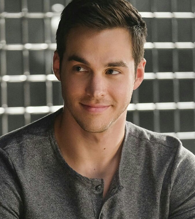 ✾ Emperage ✾ tweet media