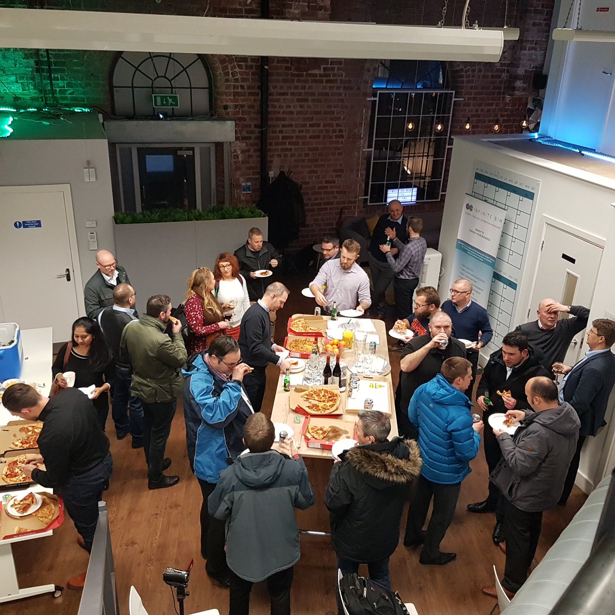 Snow cant stop the #RUGY good turn out for tonights event <a href="/InfiniteBIM/">Infinite BIM</a> #BIM