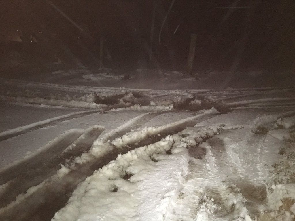 NavajoBirdsong's tweet photo. Didn’t make it all the way home! #pulledin #outoftheway #hopeitthaws poor #van- valiant try: luckily thought might happen so in boots n thermals for #snow #hike lol https://t.co/uBQPcm49X9