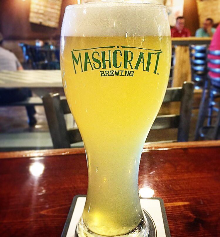 MashCraftBrews's tweet photo. Where are my Easy Shuffle fans at? This spectacular German Hefeweizen is on tap at all THREE locations Tuesday at 4. #datglass https://t.co/ufptn2zc8S