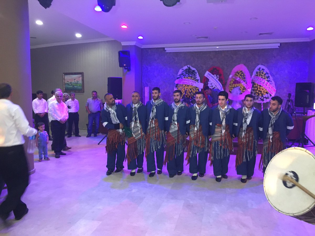 Halkoyun's tweet photo. İstanbul halk oyunları grubu ülkemizde oynanan tüm yöreleri sizler için sahneliyor. foklor ekibi kiralama için bizi arayın. 05326929848 https://t.co/uNoXqLrDNl https://t.co/D7rgUCuZqo