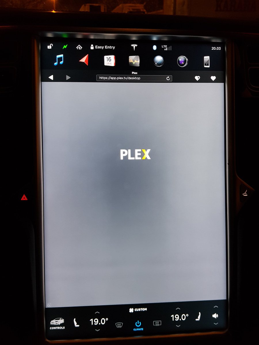 amundsen's tweet photo. @elonmusk it would be so Cool if i could watch @plex in my tesla while charging! Please make it happen! https://t.co/tLTphHD3ek