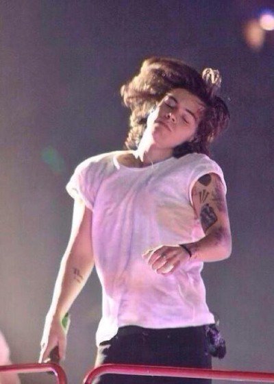 WhyLarryIsReal's tweet photo. a work of art come to life https://t.co/kUtzDLXQmj