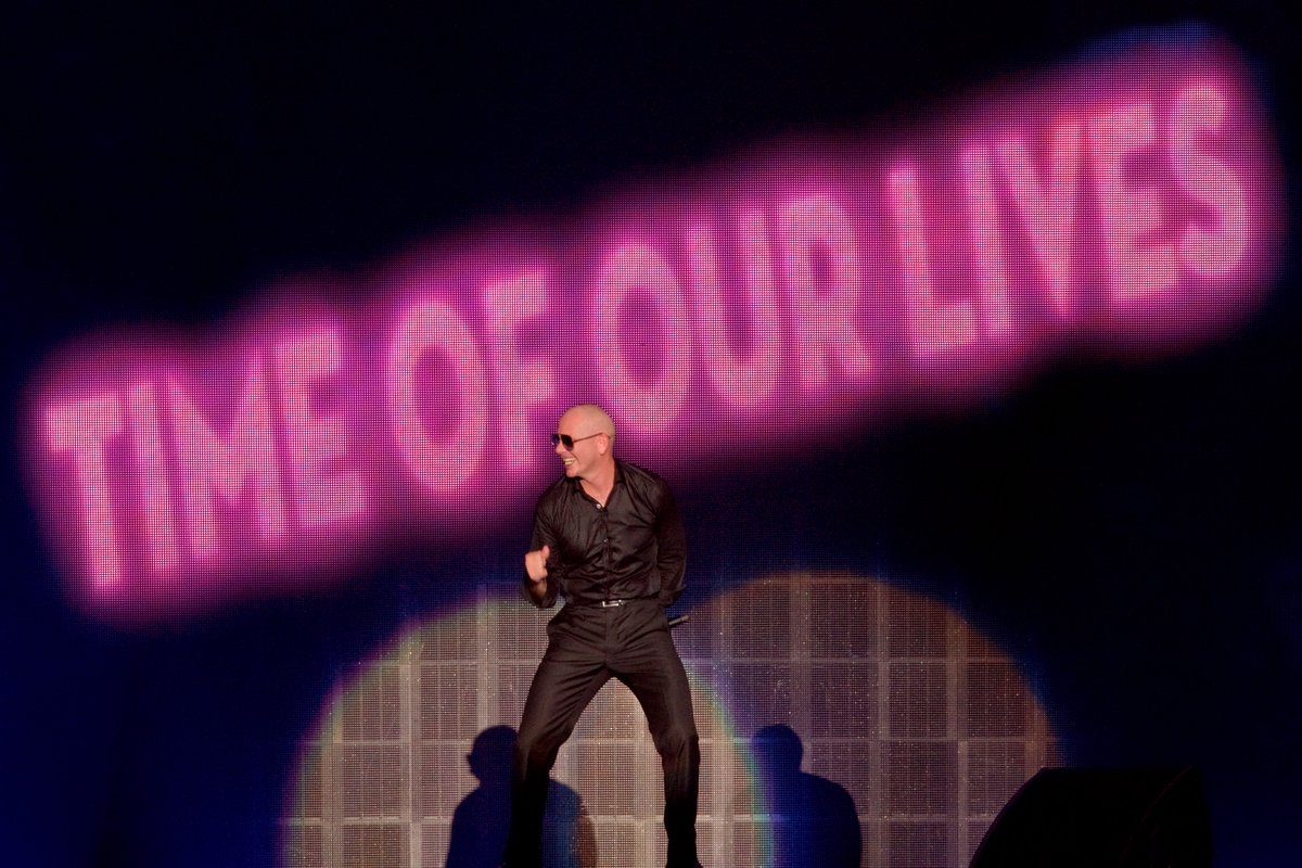 juspybrown's tweet photo. Get ready to party with us tomorrow at for the start of the Time of Our Lives Las Vegas Residency!  https://t.co/2ZTc5CwwGD