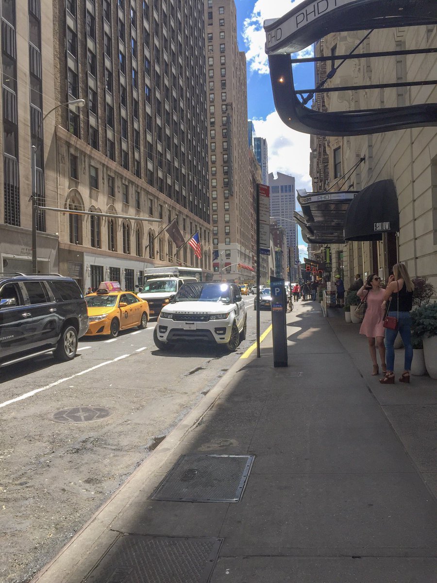 Midtown, New York, New York ✈️
I’m so happy to have had these snow days in the past few weeks.
#fbloggers #lbloggers #TeacupClub #travelbloggers @FemaleBloggerRT 
instagram.com/p/BeBWg-ojUvv/