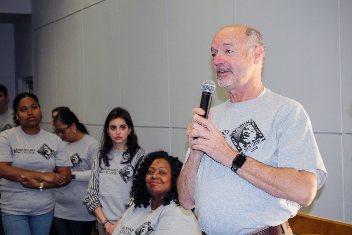 thebcobserver's tweet photo. Yesterday, The BC community (student, faculty and staff) celebrated the life of a real hero Martin Luther King Jr, #BCProud #mlkdayofservice #bcsouth #bcsouthcampus #mlkday2018βπΏβπΎβπ½βπΌβπ»πΊπΈ #thebcobserver https://t.co/a1GmpnAn54