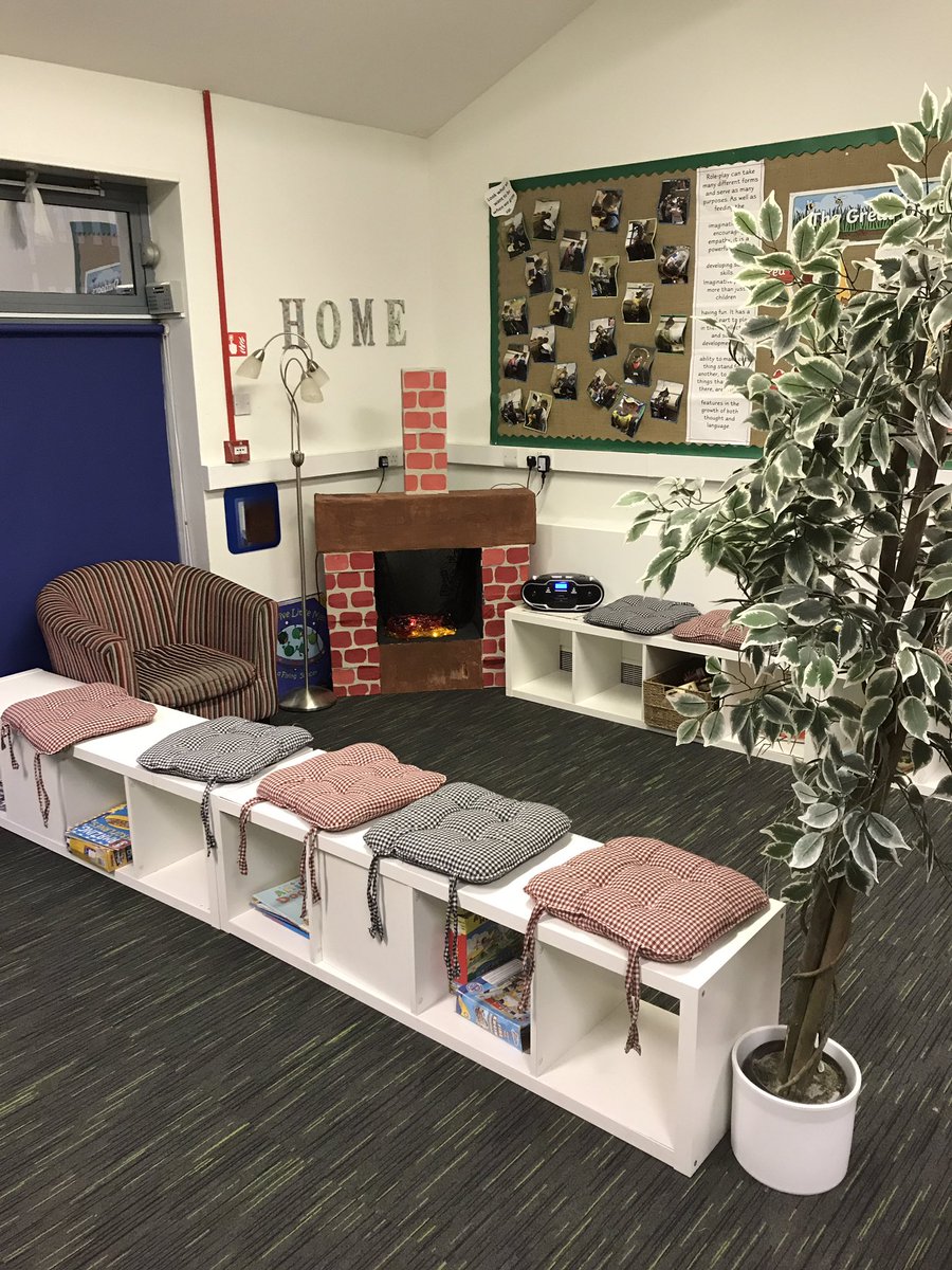 DaisyChains01's tweet photo. A new cosy reading area complete with log fire. #preschoolers #encouragereading https://t.co/TuTfMetmMv