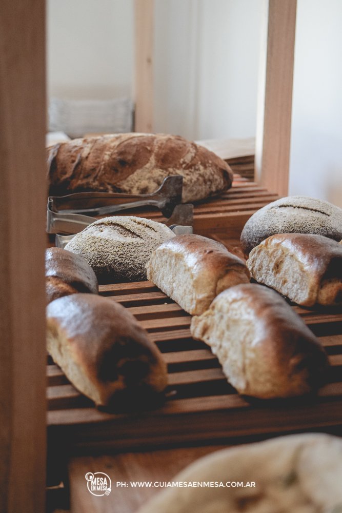 guiamesaenmesa's tweet photo. #BlogGuiaMesaenMesa 🍞 Una vez más por #CityBell, visitamos #ElArrobo, una pintoresca panadería estilo tradicional con productos elaborados con masa madre y, mayormente, con harina integral, realzando el valor de lo artesanal 👉 https://t.co/qFgIOsCOMS #GastronomiaPlatense https://t.co/Rf8IemEf84