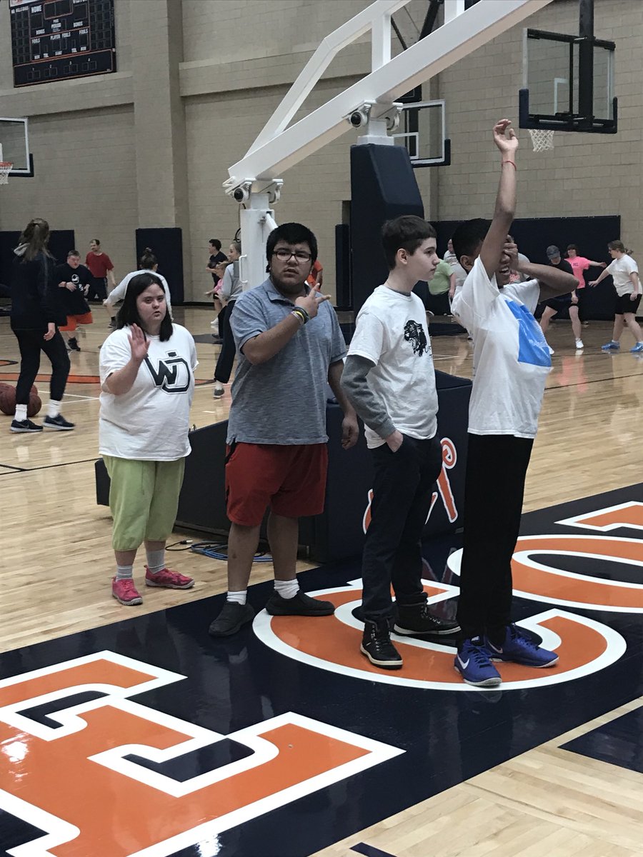 So much fun at Hope College clinic with the crew! #gowo