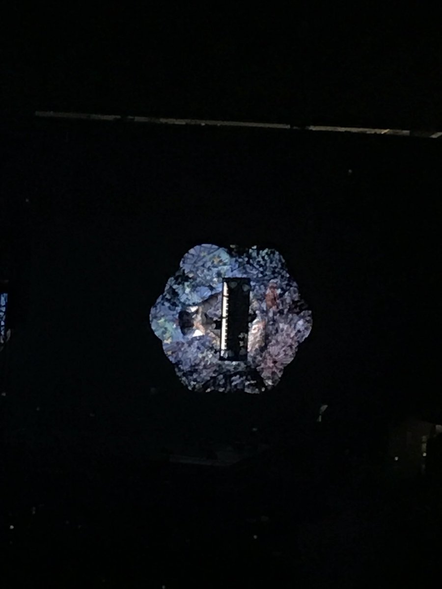 LesliePorras1's tweet photo. @coldplaysphotos @colddlay @_omgcoldplay #20YearsOfColdplay hard to choose but these are my top 4 that I took at their Minneapolis show https://t.co/WF8BY1TkaE