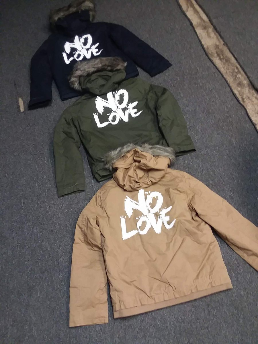 NoloveTLSA's tweet photo. The Lonely Stoners Apparel "For The Struggle & For The Stoners.
We offer expressions through apparel"👕🤘📲🎶😎🎧👀💯🎯 #NoLove for The Streets💔, #OneLove for The World 🌍 !! #Men #Women & #Kids #Fashion . #Coat #Jackets #Share #BAGs #Tshirt #CustomFashion #YoungCincinnati. https://t.co/lQXWQWytgG