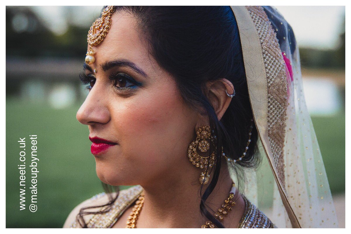 makeupbyneeti's tweet photo. #makeup &amp; #hairstyling by #Neeti #makeupbyneeti #bblogger #beautyblogger #beautysquad #love #TransformationTuesday #beautyblog #MOTD https://t.co/3JN0AOmOvo