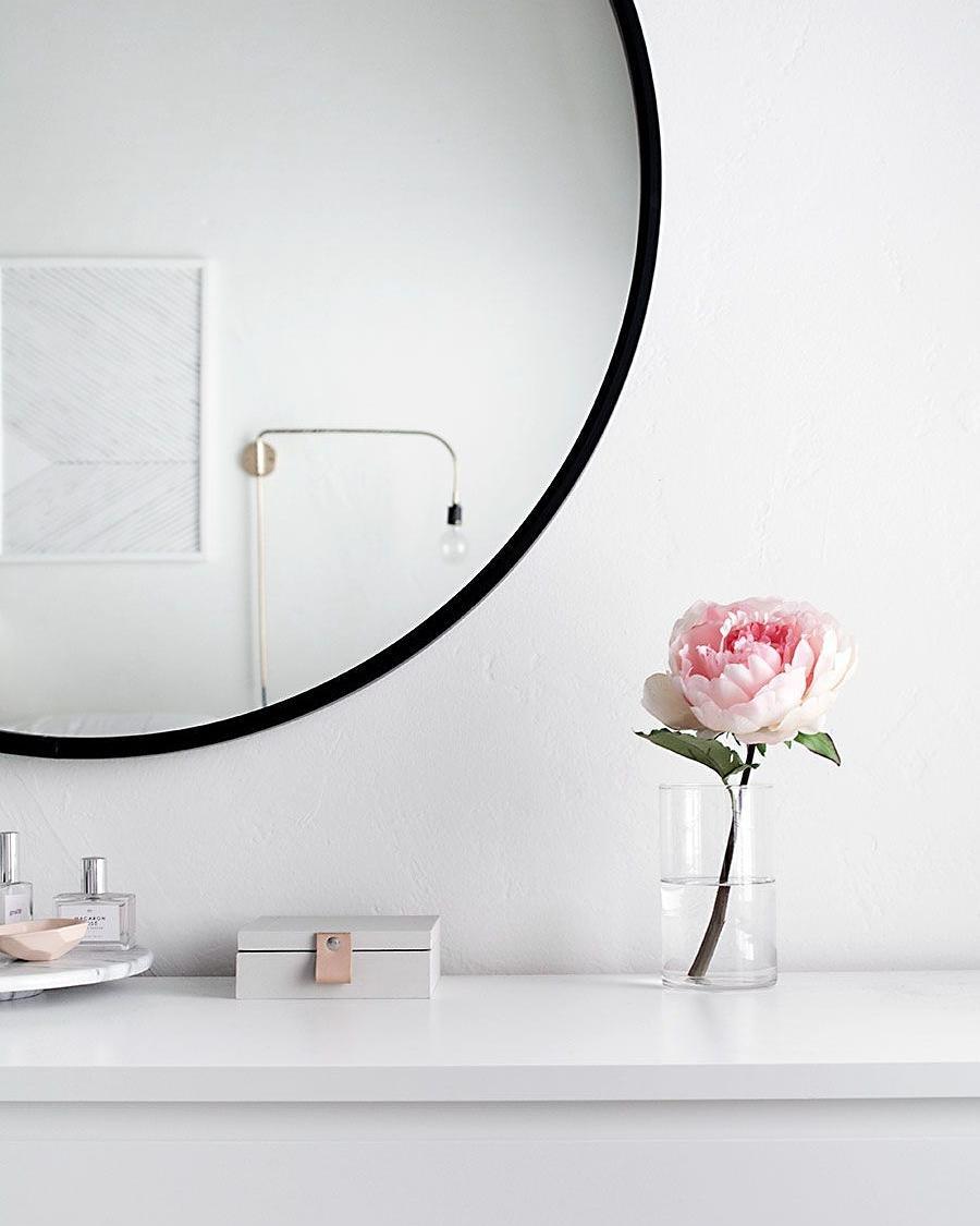 Um ambiente clean nunca deixará de estar entre o favorito dos arquitetos quando a ideia é trazer leveza e ajudar a equilibrar as emoções do dia-a-dia. 🌿
Aproveite essas dicas do @blogbetweenteaandcoffee:
homify.com.br/livros_de_idei…