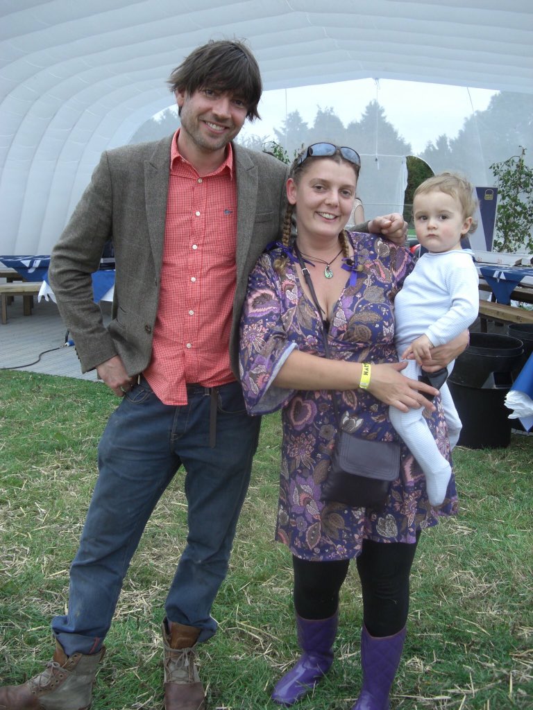 samxxxxx's tweet photo. @AJPCheese #CheeseHubBlueMonday 2011 outside your first ever cheese hub 💙 https://t.co/eQSHv5cwDq