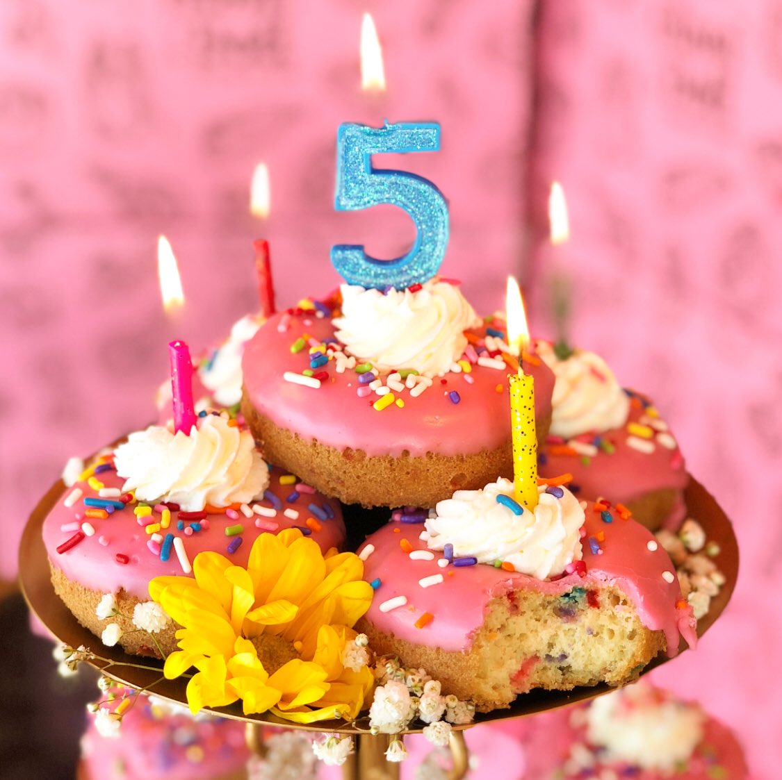 Glam Doll Donuts tweet media