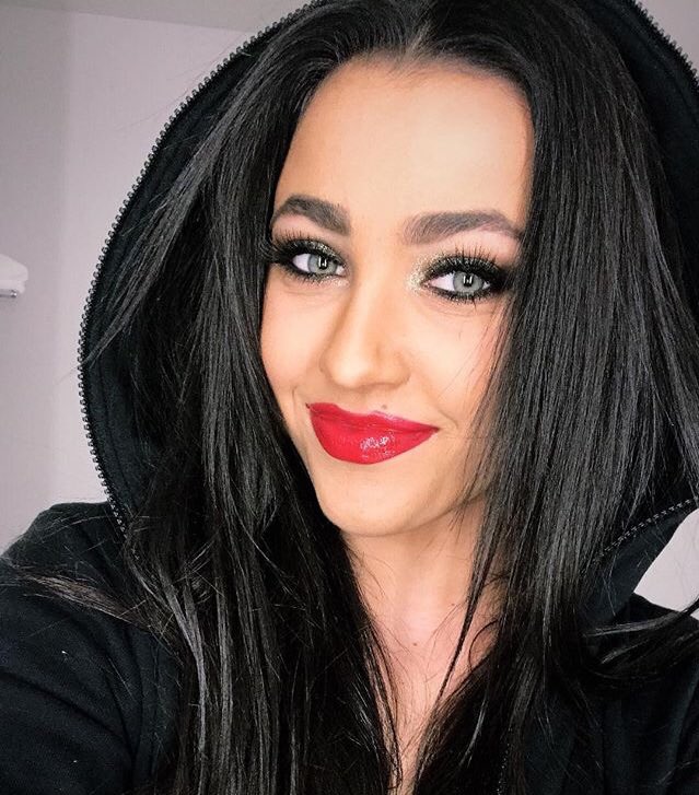 Dollface. (@dollfaceofraw) on Twitter photo 