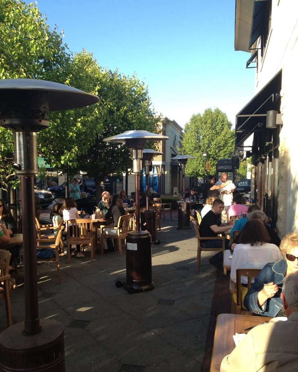 AppetitesOnMain's tweet photo. Is anyone else missing patio season as much as we are? https://t.co/yaqoQgU9VW