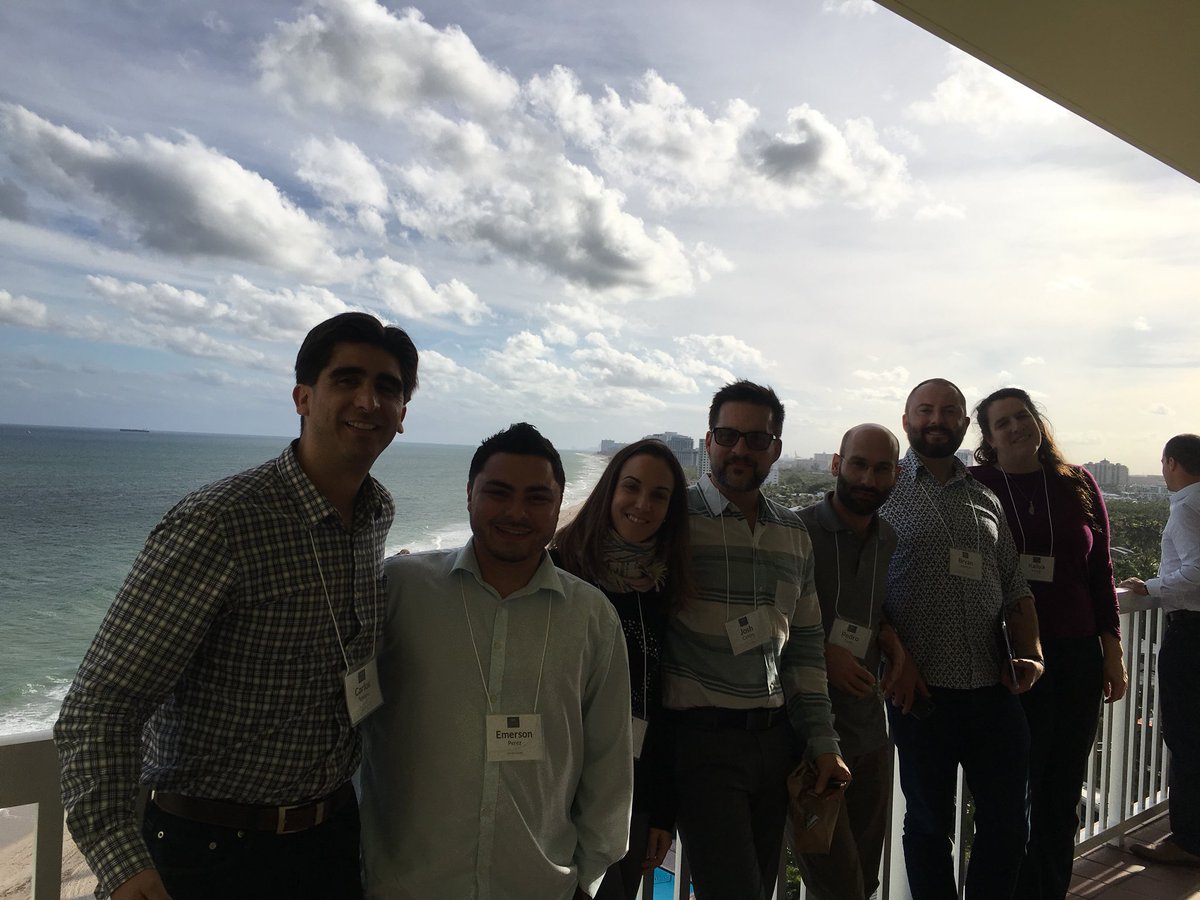 exo_works's tweet photo. We’re live from sunny South Florida &amp; excited to have attendees from 15 different countries! #exofll https://t.co/HyXgatA90R