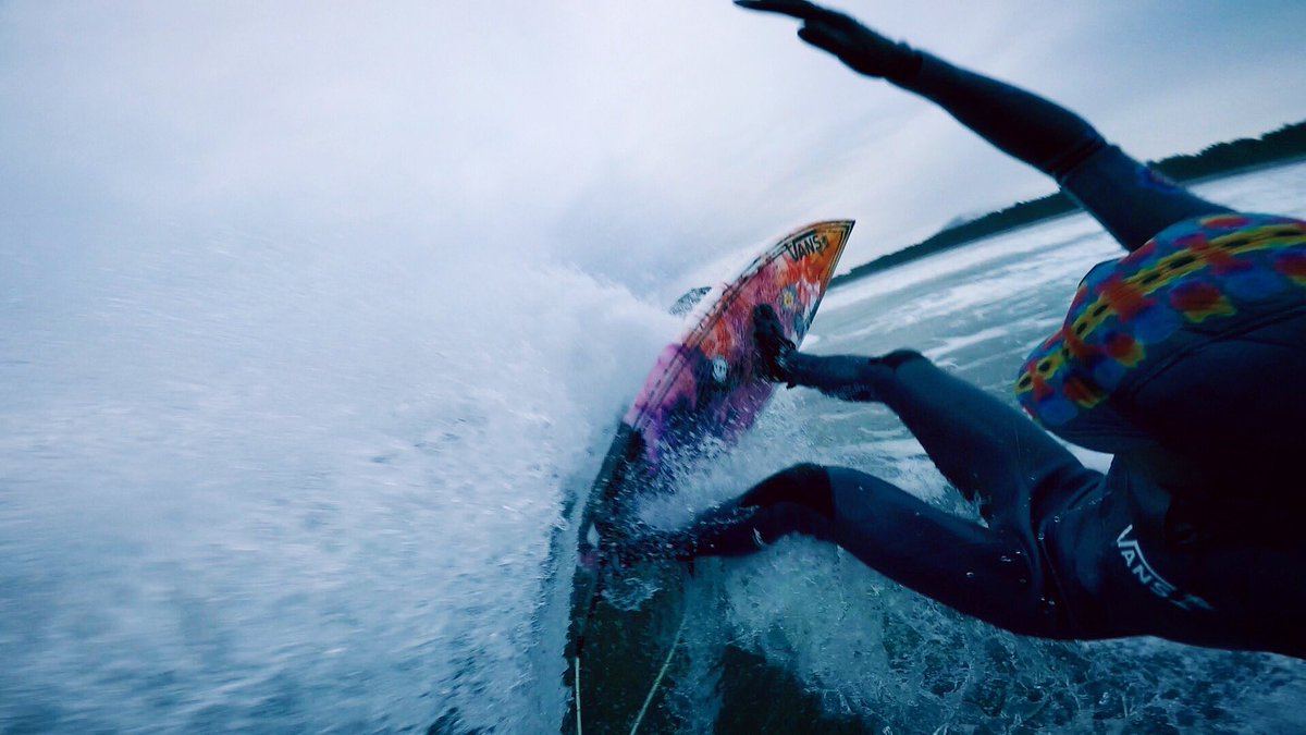 Fun action in the dark and stormy 🌲🌬🌨🌊🍯🙌 @vanssurf