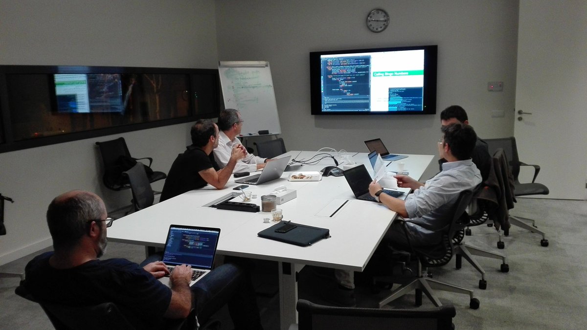 rojo_angel's tweet image. Mob programming & messing around with bingo numbers generation in today @clojuredevsbcn #meetup 'bingo #kata' coding dojo👌
bit.ly/2mw9FAD