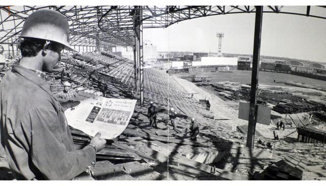 STARHistoricPix's tweet photo. Date unknown: Toronto - Maple Leaf Stadium
Photographer unknown https://t.co/0Q0Ylo8AP0