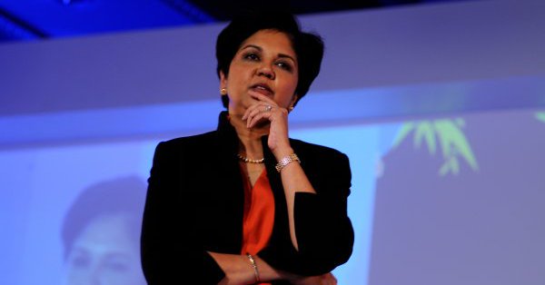 Female CEOs make more than their male counterparts but they're still woefully outnumbered trib.al/UHC4E61 via <a href="/lifemotto/">Motto</a>