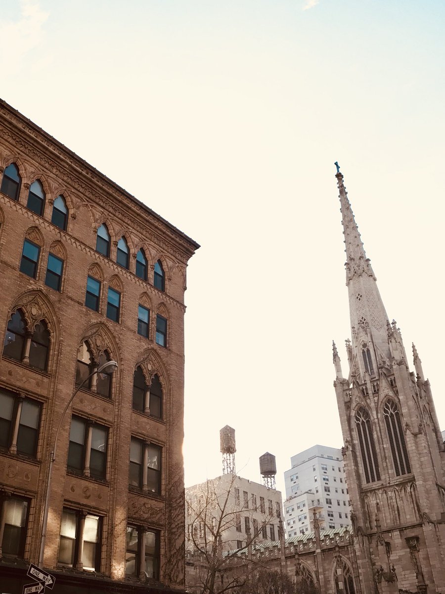 #TheAlienist has stayed with me for years because so many of the locations used in the book are still standing like the makeshift headquarters at 808 Broadway. Tune into my IG story as I photograph a couple of @TheAlienistTNT locations and give my best tips. @TNTDrama #sponsored