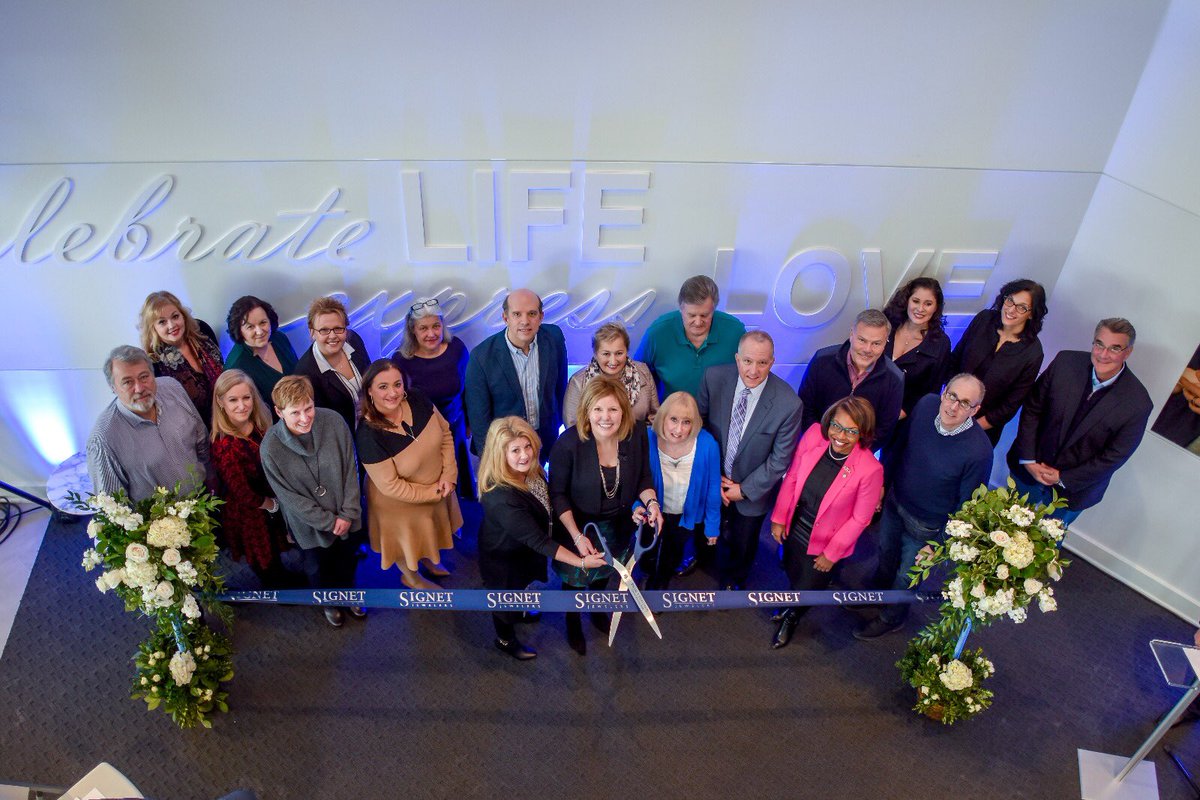 Gina Drosos tweet media