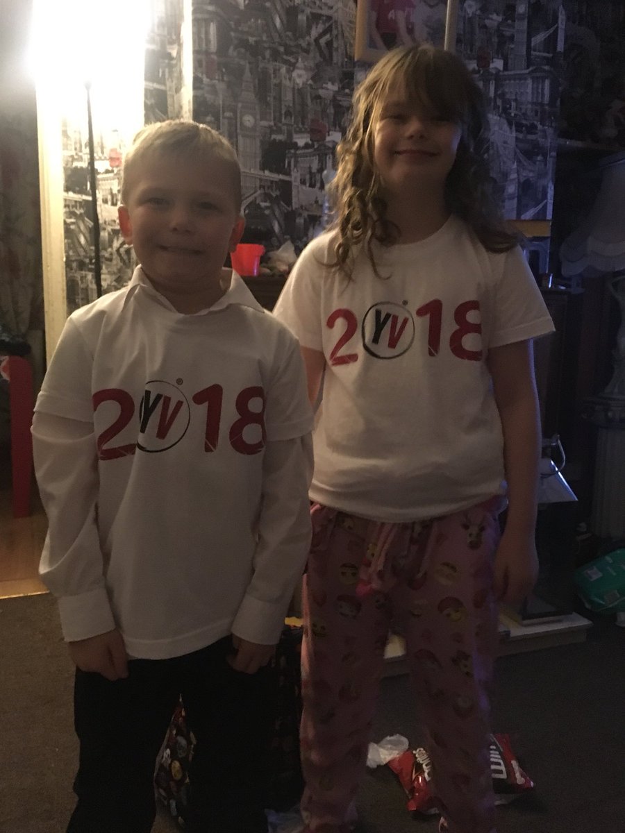 Kathlee16655394's tweet photo. They are back safe and full of beans and excited about telling me about everything thank you for the opportunity that school @CarrfieldPA and the #youngvoices2018 has gave them xxxx https://t.co/CuRBcxlwkD