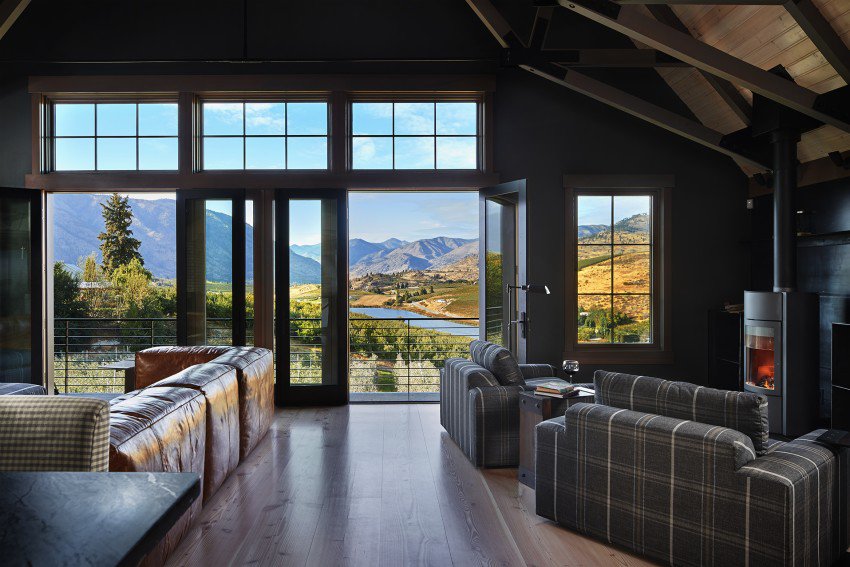 architectmag's tweet photo. Manson Barn in Manson, Wash., by SkB Architects. https://t.co/5yzoYlkwlQ https://t.co/KmxFlJrJ99