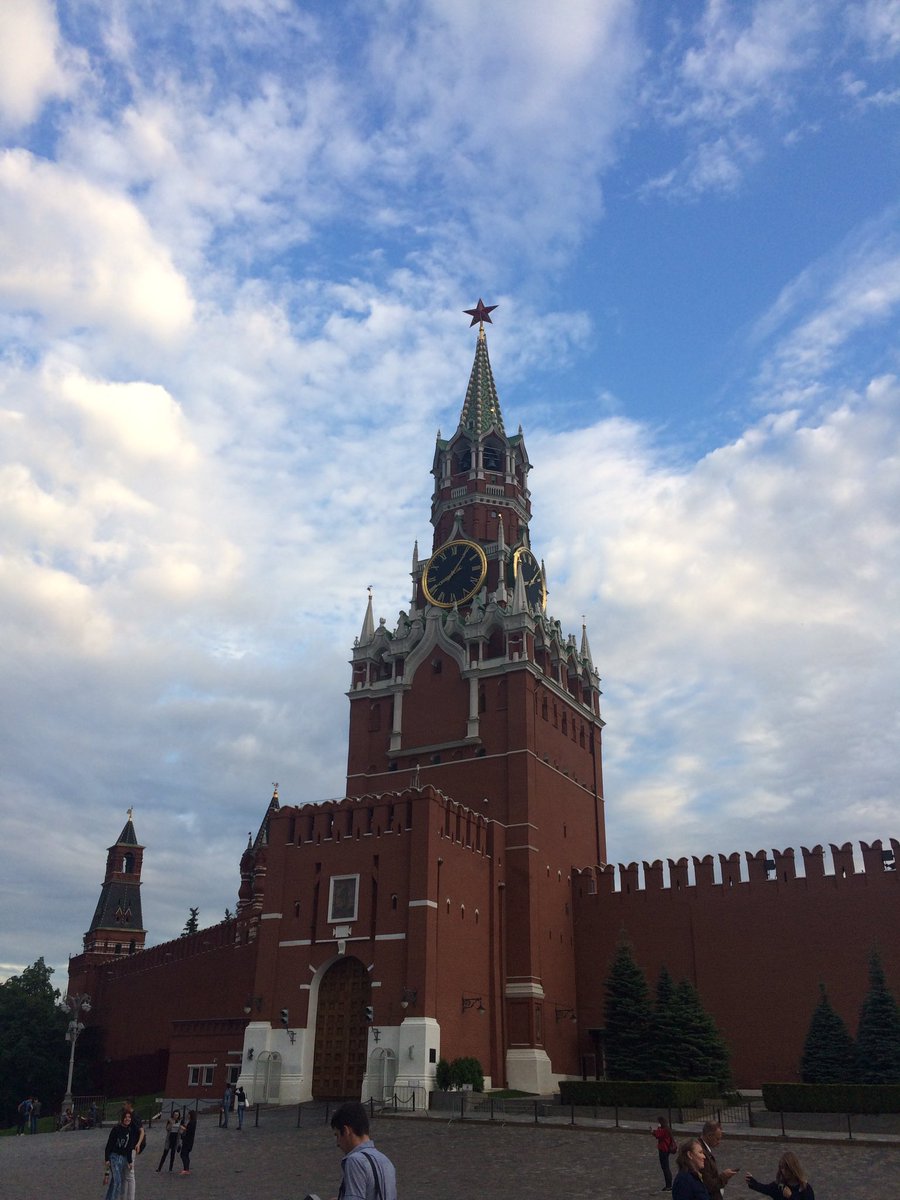 Themurrayksusha's tweet photo. Я просто хочу уснуть и проснуться в Москве https://t.co/CY9G7Acgq9