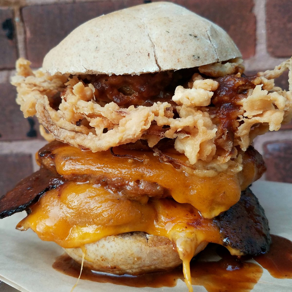 Tomorrow's Special... #plantbased can be delicious. Building #winterbodies all across St. Louis💫 #sweetartstlouis #loveandmagic #elamorylamagia #blackwomenchefs