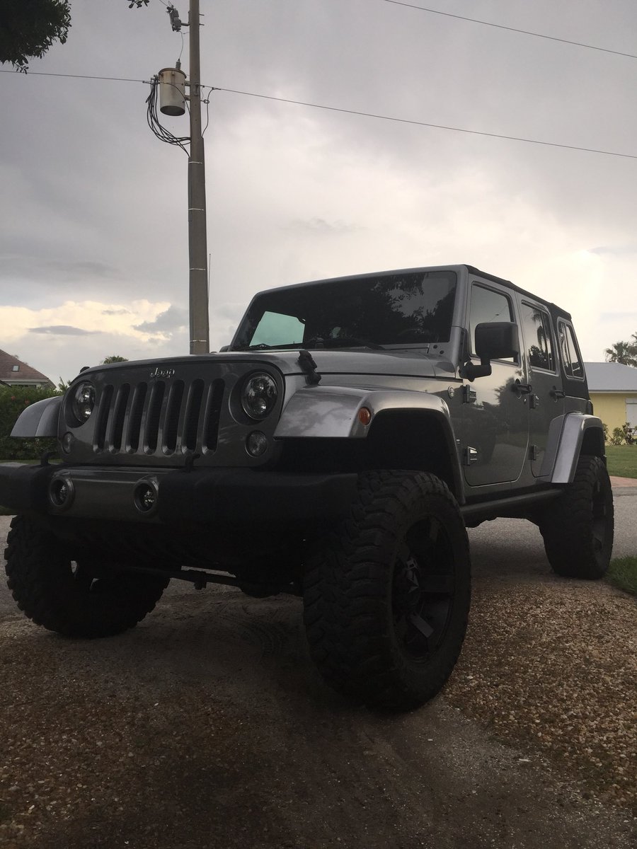 RawJeeps tweet media
