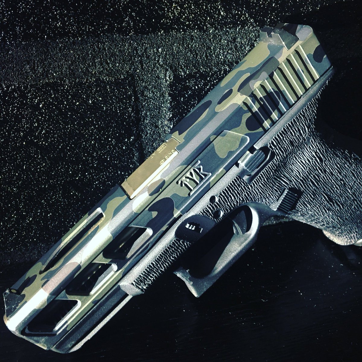 TYRDefense's tweet photo. #glock19 looking #good on #black #camo #9mm #pistol #glock #handgun #custom #thisiswhatwedo #stipple #bark #gun #gunporn #gunsdaily #gunsofinstagram #nra #2a #2ndamendment #secondamendment #liberty #freedom #shooting #pictures #cerakote #flawless #tyr #tyrdefenseindustries https://t.co/7B2DfhSRYN