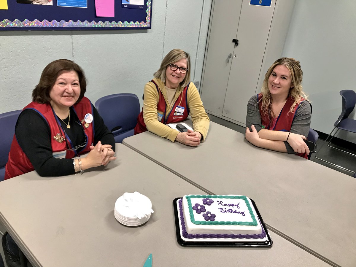 JaneenV_HRBP's tweet image. January Birthday Circle! #feedbacksession #focusgroup #celebration #youaskedwelistened @JStoreys