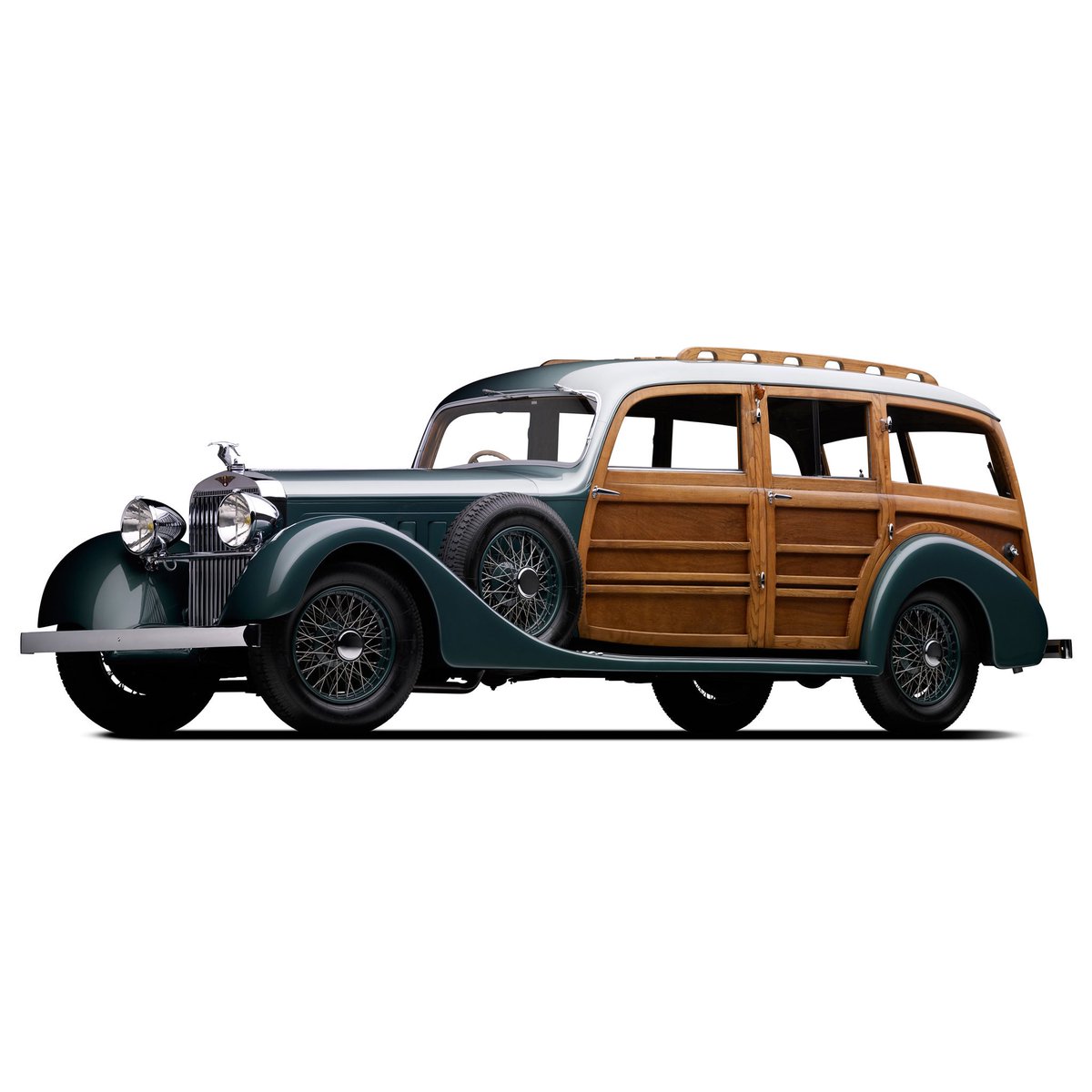NielsvanRoij's tweet photo. Web Find Wednesday
#Franay was a French #coachbuilder operating from Levallois-Perret, a suburb on the rich north-western side of Paris.
Woodies were popular and Franay designed this 5-door 1937 Hispano-Suiza K6 based #BreakdeChasse, or #ShootingBrake. It was completed in 1948. https://t.co/n2QteKrDak