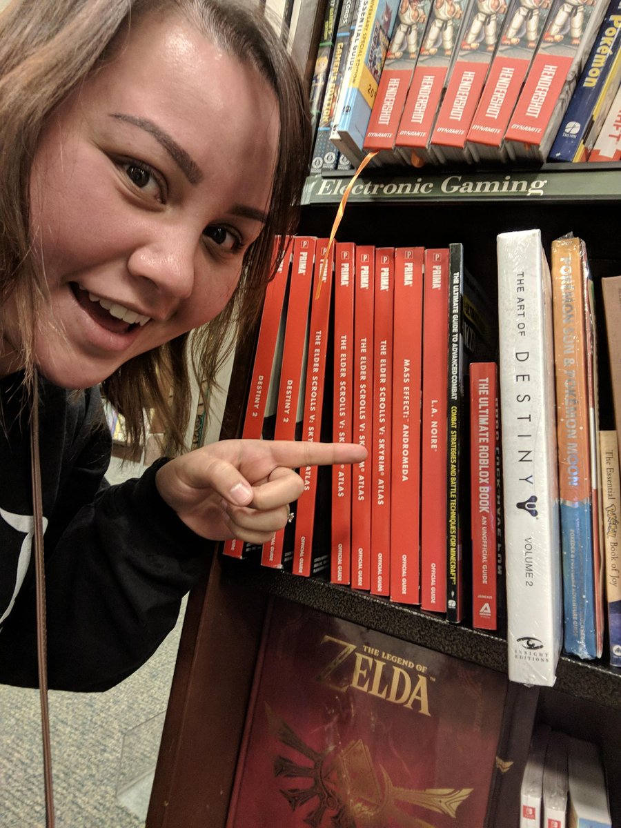 David Jagneaux Faerun On Twitter My Wife Just Walked Into A Barnes Noble And Found My Roblox Book On The Shelf This Is So Awesome And Surreal - book case roblox