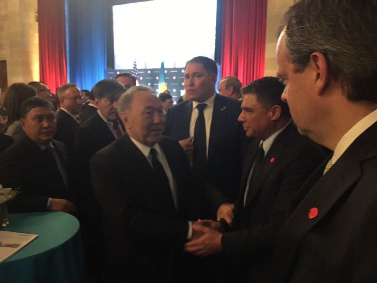simonelli_l's tweet photo. Forging stronger ties with Kazakhstan. Great Day in Washington Meeting President Nazarbayev and key officials. We are supporting the economic growth of this key country. #WeAreBHGE https://t.co/Y5Y05I2ieZ