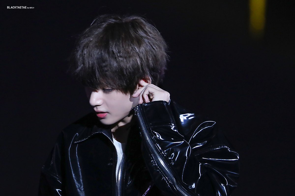 BTS37737711's tweet photo. 黒髪！
https://t.co/wbbtYKGarU