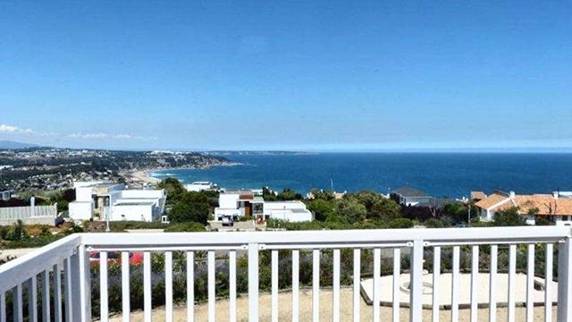 RafaelislaP's tweet photo. ARRIENDOS CON VISTA AL MAR propiedades en arriendo disponibles para segunda quincena de enero y mes de febrero. 
#arriendo #propiedades #casademar #inmobiliaria #corredoradepropiedades #soluciones #vacaciones #verano #playa #mar #campo #cachagua #marbell… https://t.co/XWs4zbr6Uf https://t.co/FBdY4IvVUb