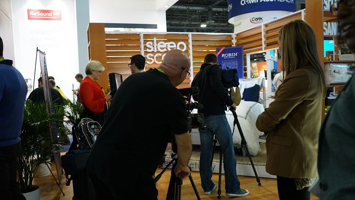 SleepScore's tweet photo. From prep to execution and everything in between, it truly takes a village to make it all happen. We'd like to thank all of our amazing partners, our SleepScore Labs team, every CES event-goer, and @DrOz  for all of your contributions to making this CES a great one. #SleepAwakens https://t.co/eemUSKGnYi