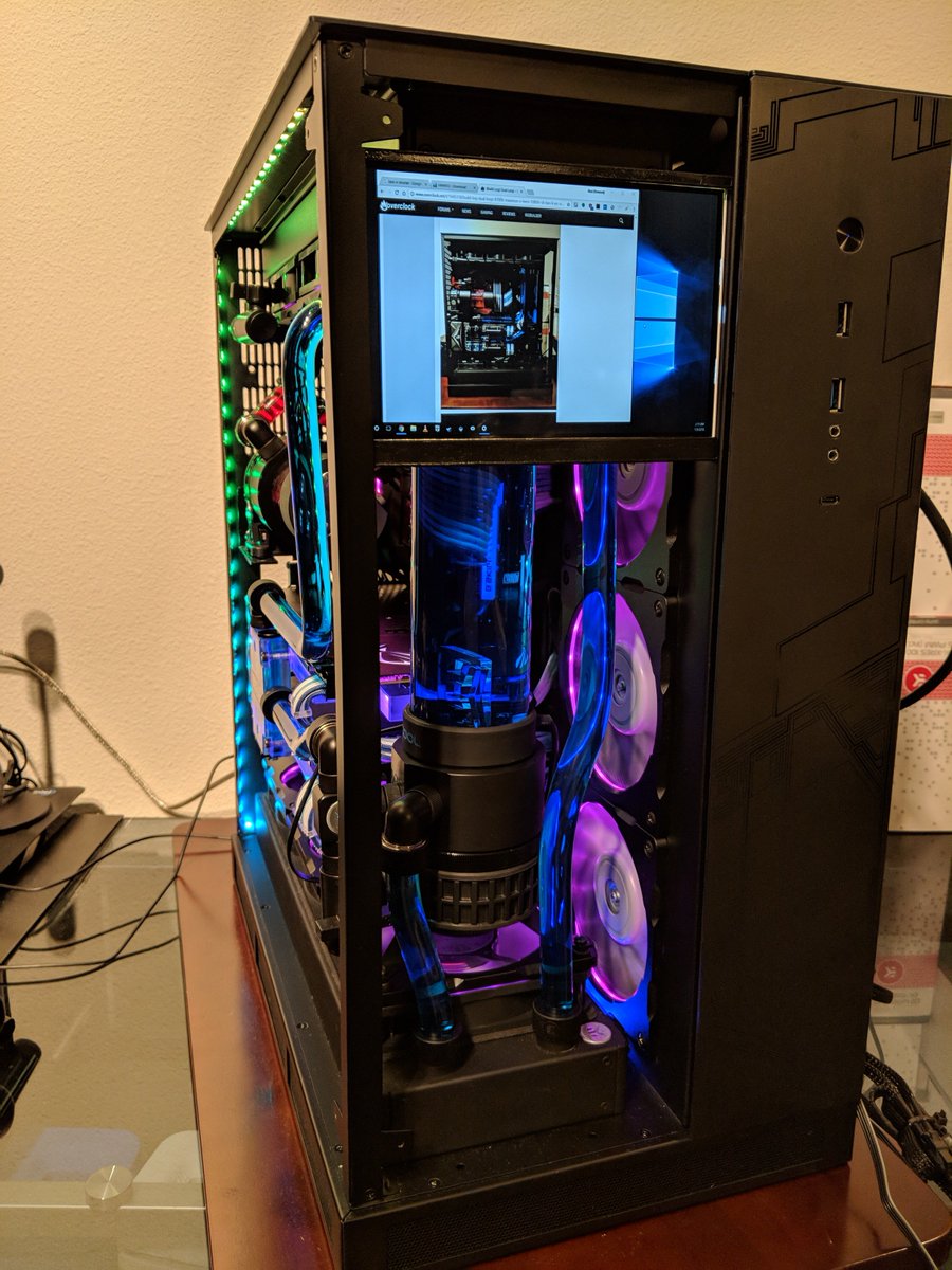 EndOfTheYun2012's tweet photo. @bitwitkyle . @bitwitkyle
Liang Li PC-O11 WGX
ASUS Maximus X Hero (Wi-Fi AC)
Intel i7-8700K
2 x ASUS Strix 1080 Ti OC
2 x Samsung 960 PRO 512MB SSD in RAID0
Samsung 850 EVO 1TB SSD
Corsair AX1200i Power Supply
7inch 1280*800 HSD070PWW1 IPS LCD
EK + Barrow watercooling gear https://t.co/KP0nxyGW1G