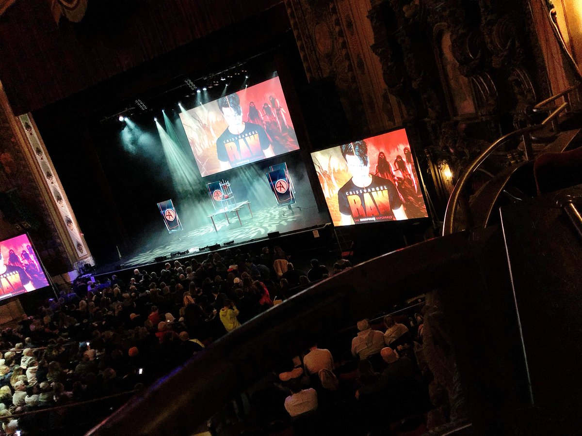 Let’s do this Criss! #CrissAngelLIVE #DoATrick