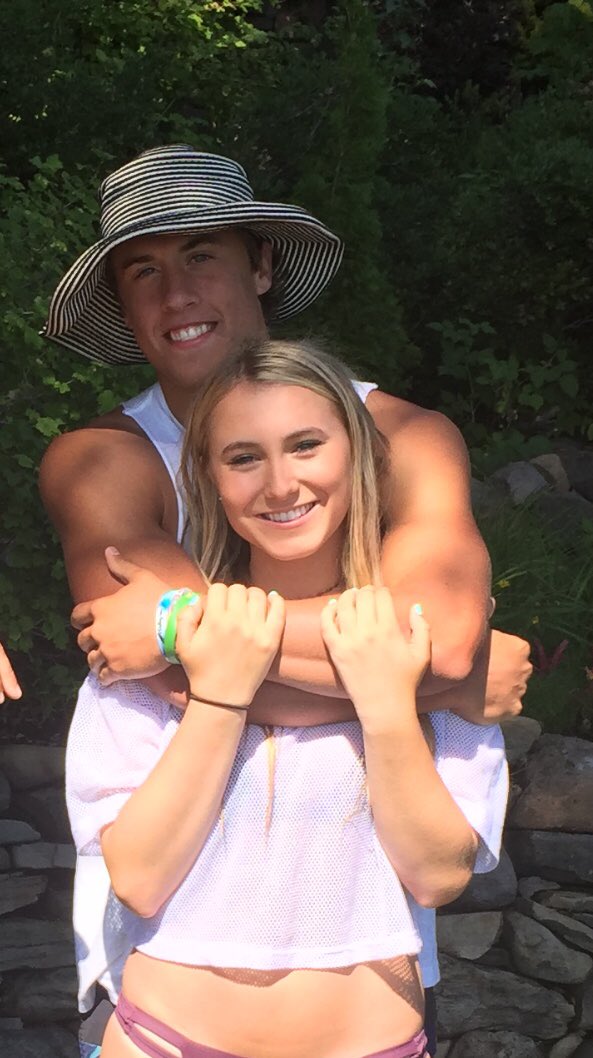 Cole_French2's tweet photo. Happy birthday @rosie_decesare can’t wait to make more memories with you, love ya https://t.co/l2tKV9unU5